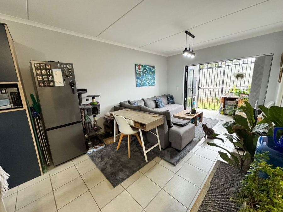 To Let 2 Bedroom Property for Rent in Langeberg Heights Western Cape